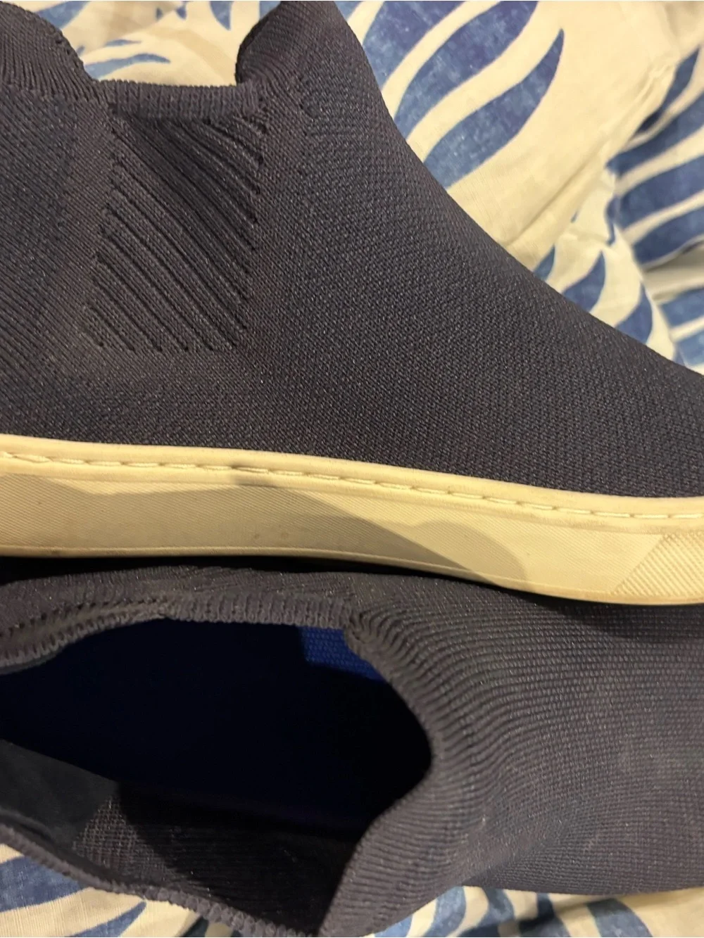 Rothys Womens Chelsea Boots Ankle slip on  Hi Top Sneakers Size 8.5 Navy Blue